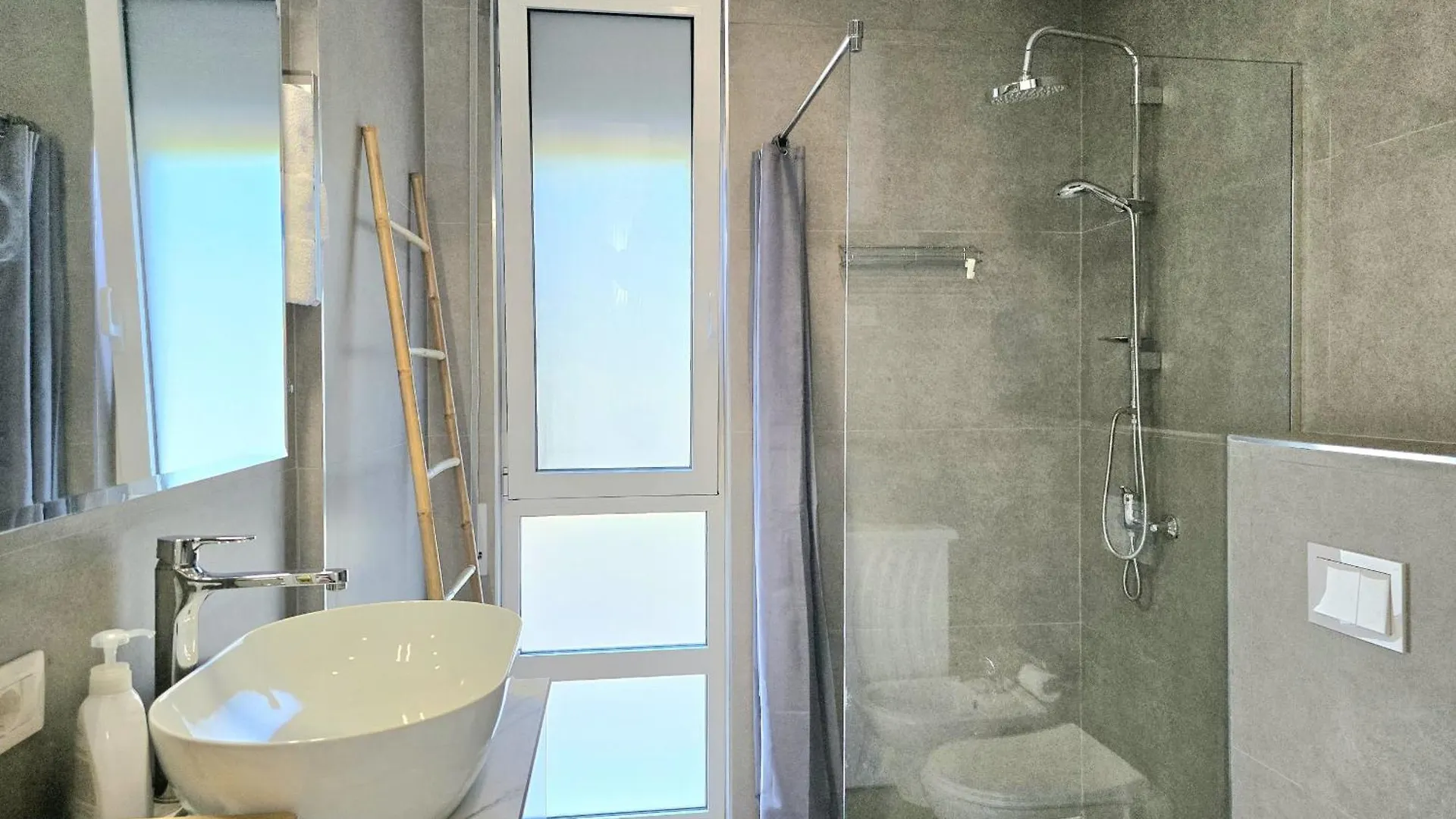 Plazhi San PietroSan Pietro Coastal Escape 287アパートメント アパート